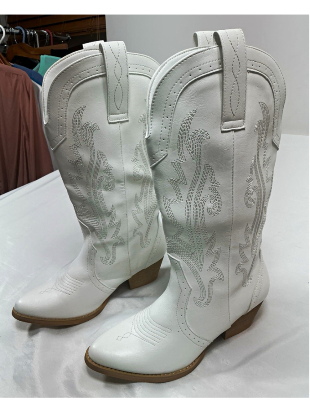Rollda Women’s White Western midcalf Embroidered Pull-On Boots US 7.5
